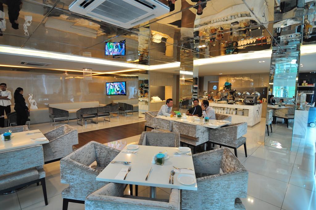 Damas Suites & Residences Kuala Lumpur Dış mekan fotoğraf